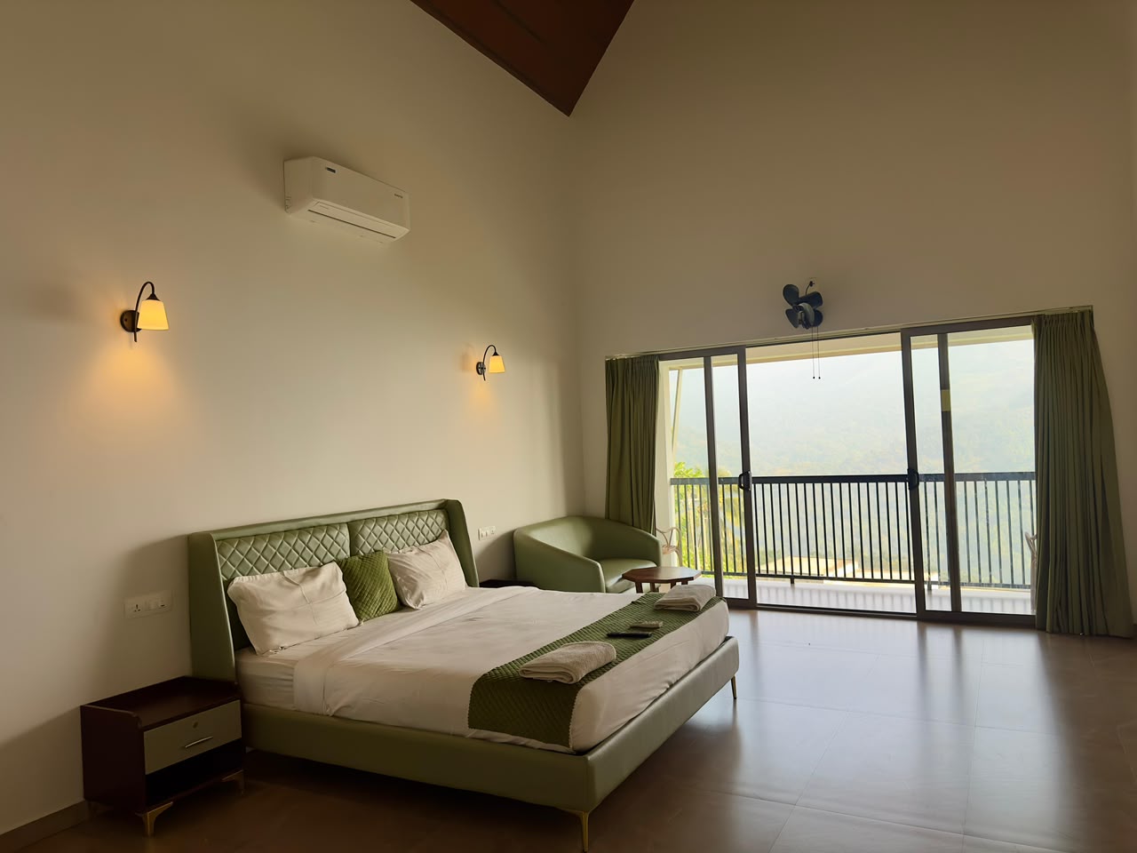 Luxury bedroom suite